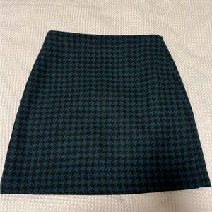 LOFT Black and Green Houndstooth Mini Skirt
